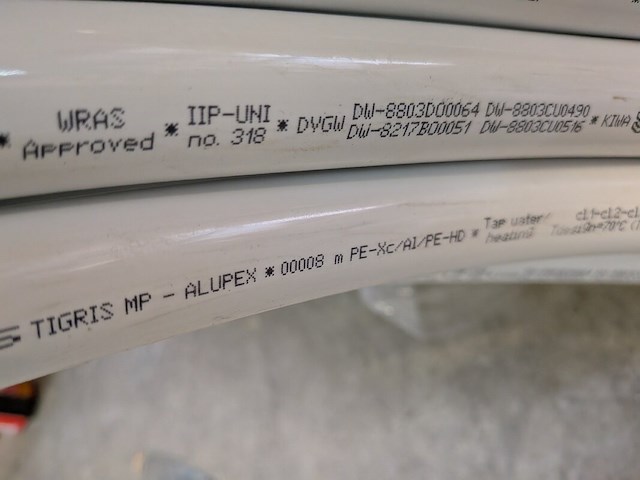 Ca. 187 meter meerlagen buis wavin, tigris 25x2.5 - afbeelding 14 van  17