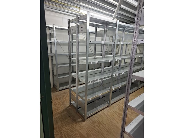 Ca 18,75mtr metalen stelling - afbeelding 3 van  10