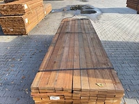 Ca. 187x guyana teak planken fijnbezaagd, 33x80mm, lengte 305cm