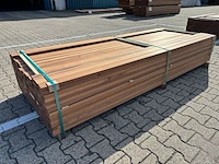 Ca. 187x guyana teak planken geschaafd, 25x70mm, lengte 245cm - afbeelding 2 van  3