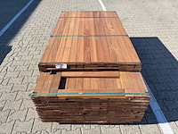 Ca. 188x guyana teak planken geschaafd, 25x70mm, lengte 185cm - afbeelding 1 van  3