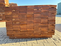 Ca. 189x guyana teak planken geschaafd, 21x145mm, lengte 125cm - afbeelding 2 van  3