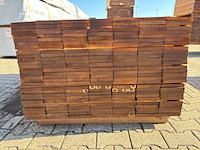 Ca. 189x guyana teak planken geschaafd, 21x145mm, lengte 155cm - afbeelding 2 van  3