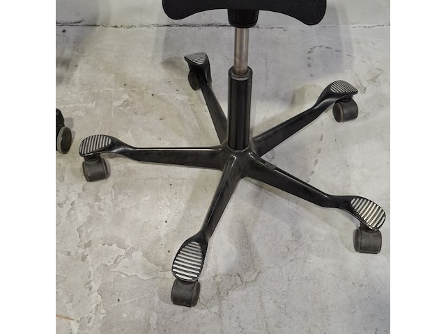 Ca. 18x bureaustoel, o.a. intersthul - afbeelding 8 van  13