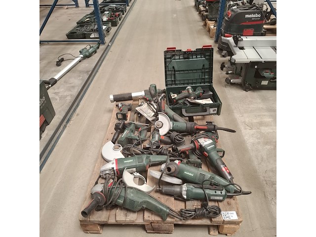 Ca. 18x divers accu/elektrisch gereedschap metabo, diverse modellen - afbeelding 1 van  18