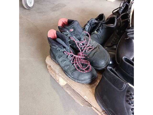 Ca. 18x diverse werk / kantoor schoenen, emma, atlas, gerba, defensie, neskrid - afbeelding 9 van  11