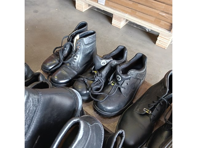 Ca. 18x diverse werk / kantoor schoenen, emma, atlas, gerba, defensie, neskrid - afbeelding 11 van  11