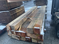 Ca. 18x douglas balken geschaafd, 140x140mm, lengte 300cm - afbeelding 1 van  3