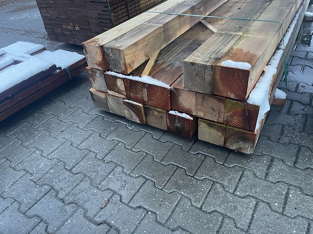 Ca. 18x douglas balken geschaafd, 140x140mm, lengte 300cm - afbeelding 3 van  3