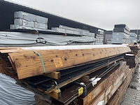 Ca. 18x douglas balken geschaafd, 140x140mm, lengte 300cm - afbeelding 2 van  3