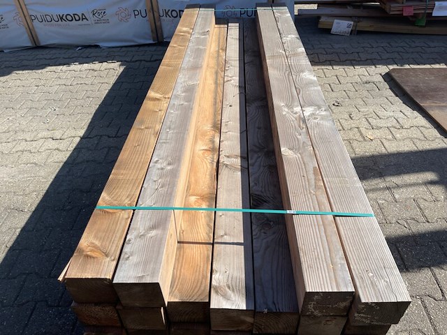 Ca. 18x douglas balken geschaafd, 140x140mm, lengte 300cm - afbeelding 1 van  3