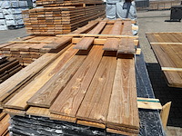Ca. 18x douglas planken fijnbezaagd, 18x150mm, lengte 4/300cm, 14/400cm - afbeelding 1 van  3