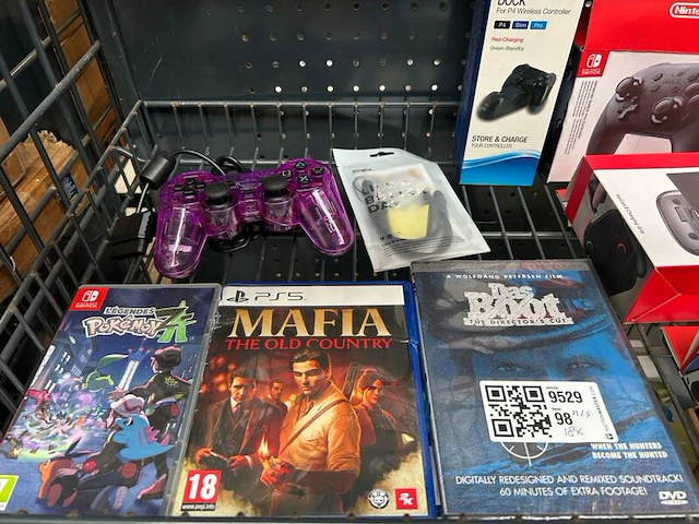 Ca. 18x game items w.o. controllers, w.o. nintendo, ea sports, playstation - afbeelding 2 van  4