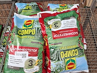 Ca. 18x gazonmeststof, compo - afbeelding 4 van  9