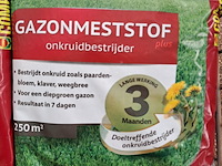 Ca. 18x gazonmeststof, compo - afbeelding 8 van  9