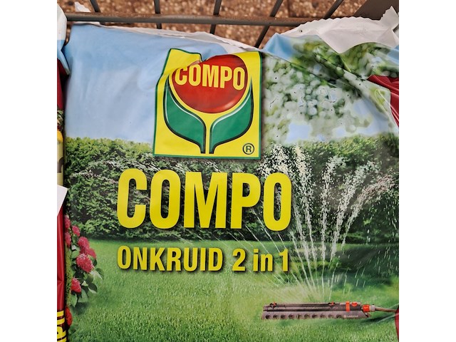 Ca. 18x gazonmeststof, compo - afbeelding 9 van  9