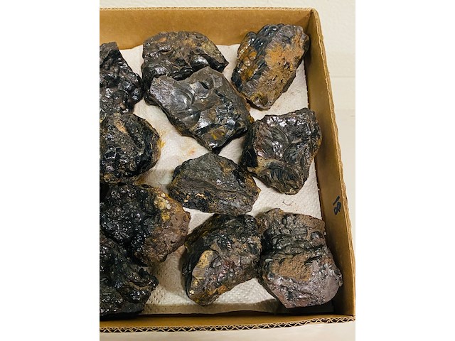 Ca. 18x hematiet clusters - afbeelding 3 van  6