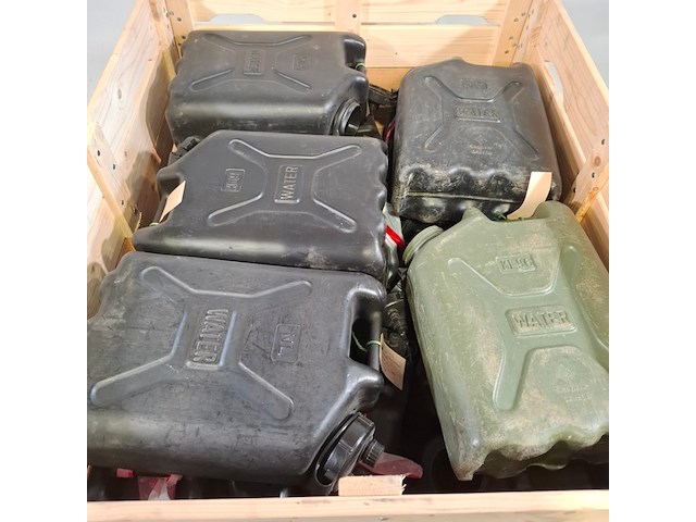 Ca. 18x jerrycan - afbeelding 2 van  5