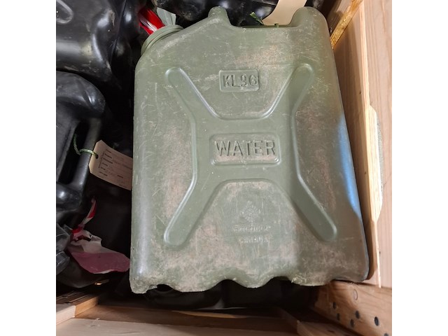 Ca. 18x jerrycan - afbeelding 3 van  5