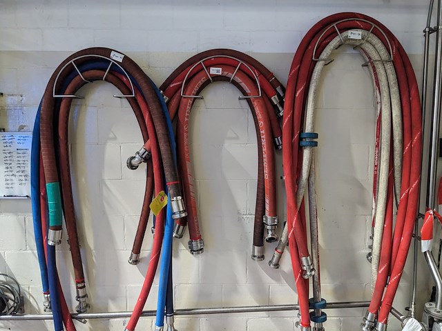 Ca. 18x koppelslangen, blauw/rood - afbeelding 1 van  9