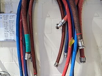 Ca. 18x koppelslangen, blauw/rood - afbeelding 2 van  9