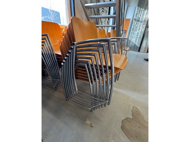 Ca. 18x stoel, stapelbaar - afbeelding 5 van  9