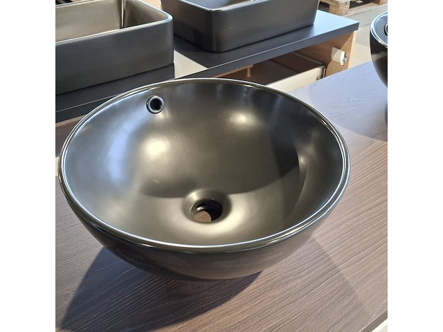 Ca. 18x waskommen - wastafels - afbeelding 13 van  17