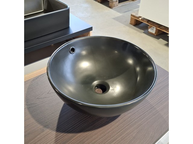 Ca. 18x waskommen - wastafels - afbeelding 15 van  17