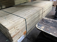 Ca. 192x vuren balken geschaafd/geïmpregneerd, 45x70mm, lengte 300cm - afbeelding 2 van  3