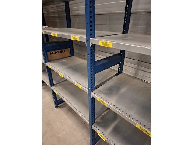 Ca. 196 meter palletstelling met gangpad geleiding - afbeelding 12 van  13