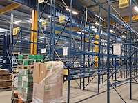 Ca. 196 meter palletstelling met gangpad geleiding - afbeelding 2 van  13