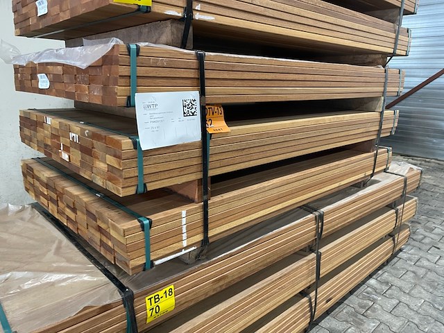 Ca. 198x guyana teak planken geschaafd, 25x90mm, lengte 185cm - afbeelding 4 van  4
