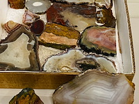 Ca. 19x agaat plakken natuurlijk gekleurd - afbeelding 1 van  7
