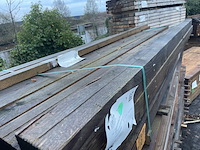 Ca. 19x douglas balken fijnbezaagd, 100x100mm, lengte 300cm - afbeelding 1 van  3
