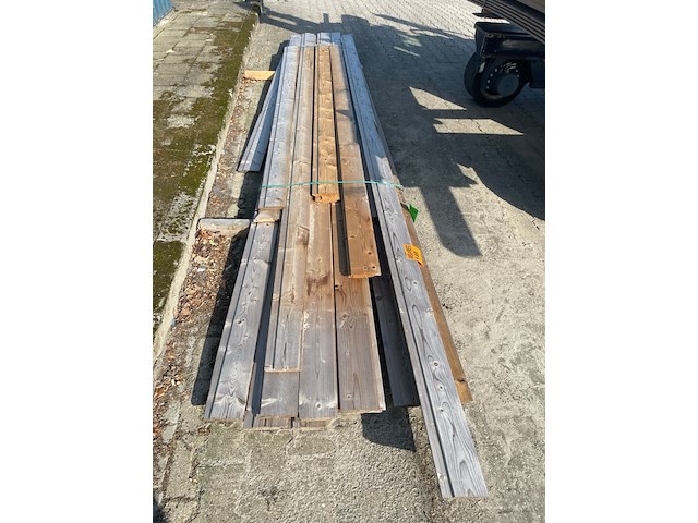 Ca. 19x douglas channelsiding, 18x140mm, diverse lengtes - afbeelding 1 van  3