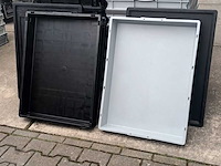 Ca. 19x grote bakken met deksel in 2 kleuren, grijs / chroom - afbeelding 2 van  5