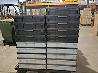 Ca. 19x grote bakken met deksel in 2 kleuren, grijs / chroom - afbeelding 5 van  5