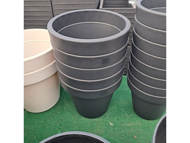 Ca. 19x kunststof/ metalen bloempot, o.a. geli - afbeelding 8 van  13