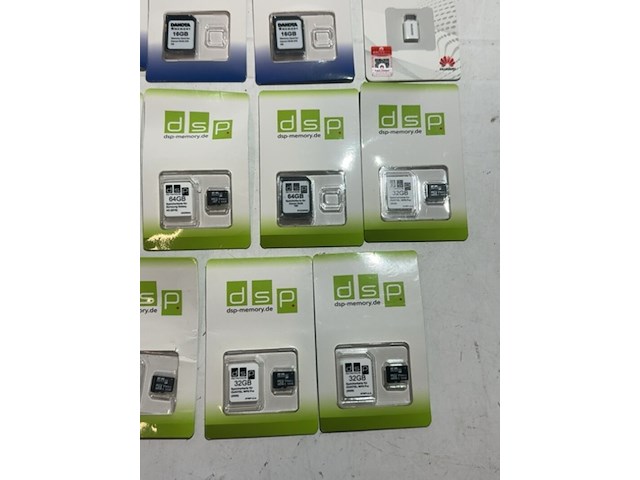 Ca. 19x sd + micro sd kaarten 16, 32, 64 en 128 gb - afbeelding 5 van  7