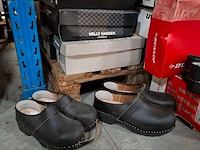 Ca. 200 paar diverse werkschoenen, laarzen, klompen o.a. dunlop, bekina, uvex, bata - afbeelding 10 van  23