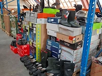 Ca. 200 paar diverse werkschoenen, laarzen, klompen o.a. dunlop, bekina, uvex, bata - afbeelding 12 van  23