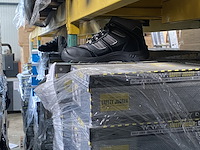 Ca. 2000x werkschoenen met stalen neus, diverse maten en modellen - afbeelding 2 van  6