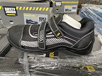 Ca. 2000x werkschoenen met stalen neus, diverse maten en modellen - afbeelding 3 van  6