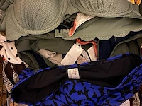 Ca. 200x badmode, bikinibroekjes en -topjes, cyell, beachlife, freya etc.