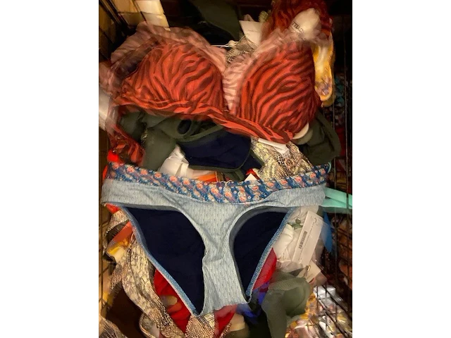 Ca. 200x badmode, bikinibroekjes en -topjes, cyell, beachlife, freya etc. - afbeelding 3 van  5