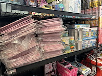 Ca. 200x divers kinderspeelgoed w.o. fitness bal, opbergmap, o.a. fit4kids - afbeelding 2 van  6