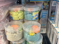 Ca. 200x divers kinderspeelgoed w.o. fitness bal, opbergmap, o.a. fit4kids - afbeelding 4 van  6