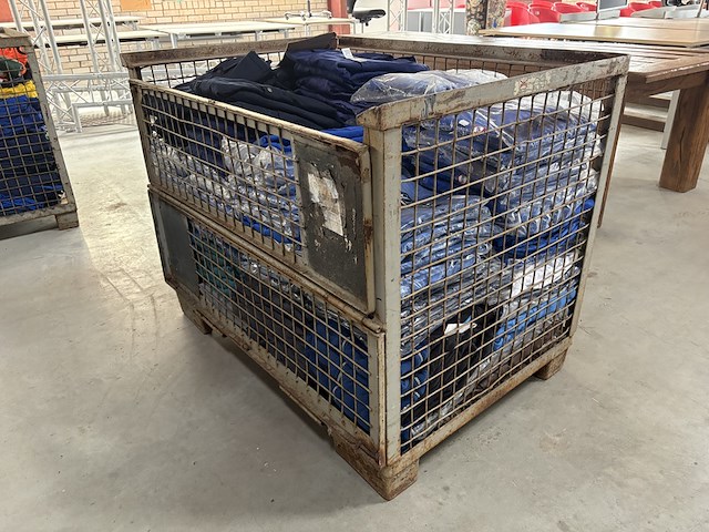 Ca. 200x diverse werkkleding - afbeelding 1 van  13