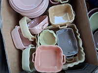 Ca. 200x frans aardewerk , terre de couleurs, o.a. schalen en kannen - afbeelding 6 van  10