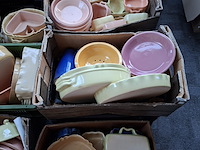 Ca. 200x frans aardewerk , terre de couleurs, o.a. schalen en kannen - afbeelding 9 van  10